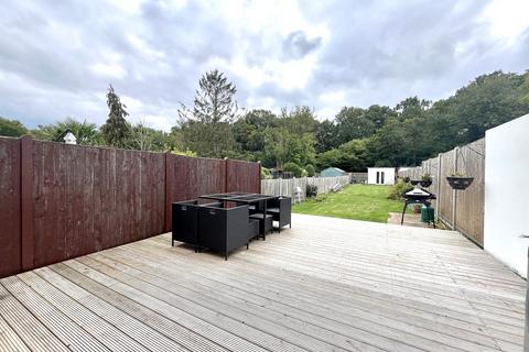 24 Rollesby Road, Chessington, KT9 2BZ