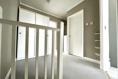 24 Rollesby Road, Chessington, KT9 2BZ