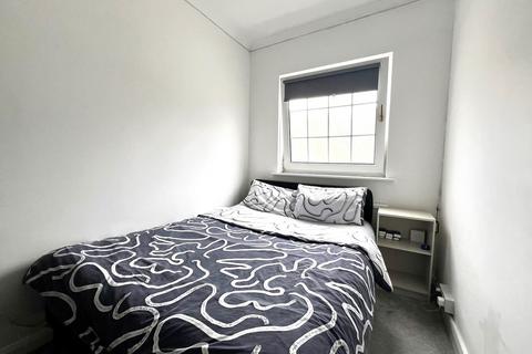 24 Rollesby Road, Chessington, KT9 2BZ