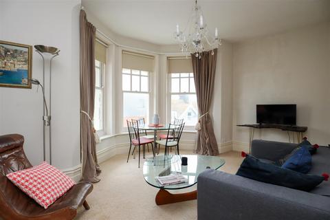 2 bedroom flat for sale, Wilton Road, Bexhill-on-sea