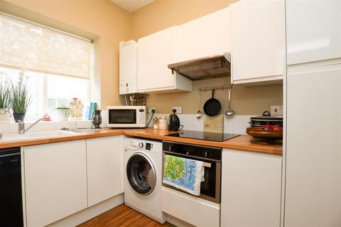 2 bedroom flat for sale, Wilton Road, Bexhill-on-sea