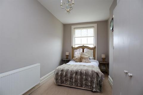 2 bedroom flat for sale, Wilton Road, Bexhill-on-sea