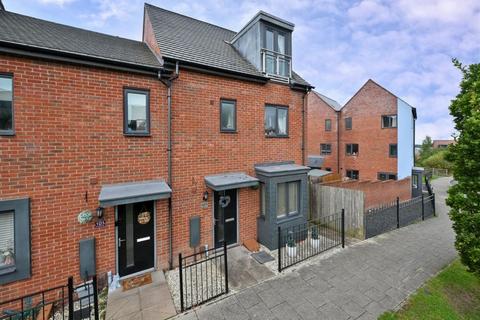 4 bedroom semi-detached house for sale, Birchfield Way, Lawley Village, TF3