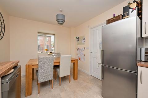 103 Birchfield Way, Telford, TF3 5HN