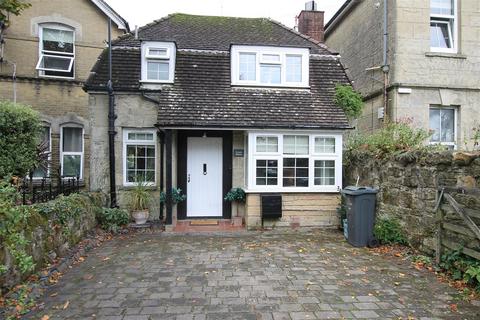 2 bedroom semi-detached bungalow to rent, Prospect Road, Shanklin