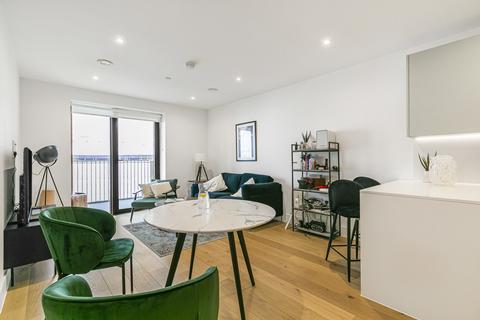 1 bedroom apartment for sale, Capital Interchange Way, Brentford, TW8