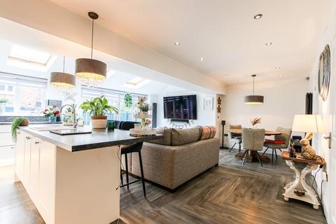 18 Forest Gate, Palmersville, Newcastle Upon Tyne, NE12 9EF