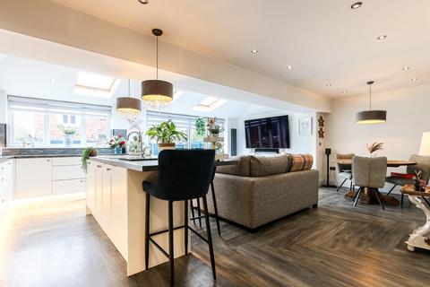 18 Forest Gate, Palmersville, Newcastle Upon Tyne, NE12 9EF
