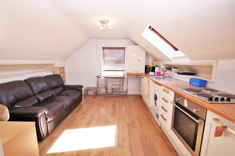 1 bedroom flat to rent, Cleveland Road, Uxbridge