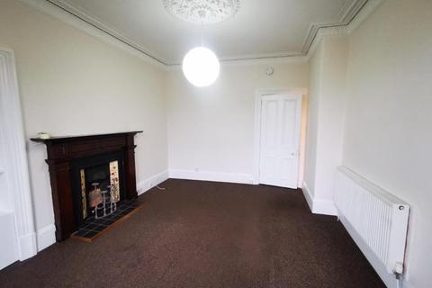 2 bedroom flat to rent, Nelson Street, City Centre, Dundee, DD1