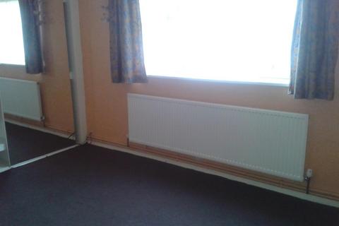 2 bedroom house share to rent, Cherrybrook Way, Bell Green CV2