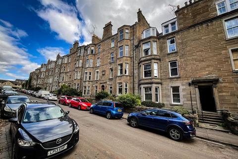 2 bedroom flat to rent, Bellefield Avenue, West End, Dundee, DD1