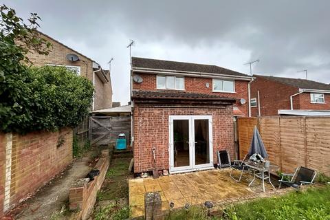 9 Trinity Close, Daventry, NN11 4RN
