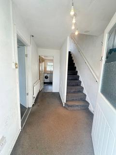 3 bedroom semi-detached house to rent, Cotley Road, Leicester LE4