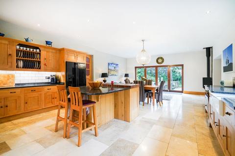 5 bedroom detached house for sale, Bar Road, Bakewell DE45