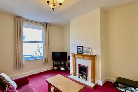 53 Lightcliffe Road, Brighouse, HD6 2DJ