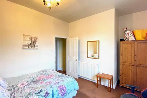 53 Lightcliffe Road, Brighouse, HD6 2DJ