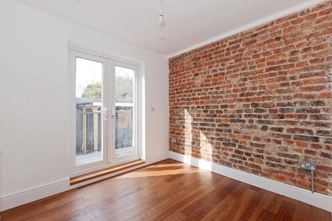 3 bedroom flat for sale, Blatchington Road, Hove