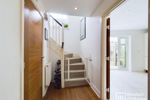 15 Bell Hill Close, Billericay, CM12 9FS