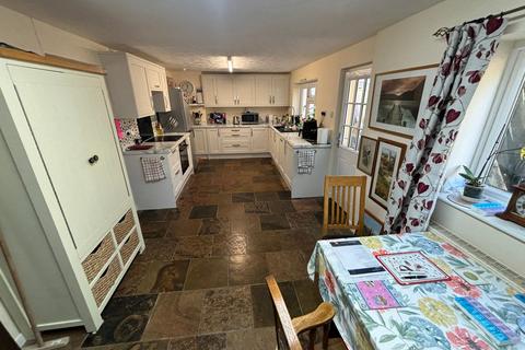 Islwyn Llanfair Road, Lampeter, SA48 8JZ