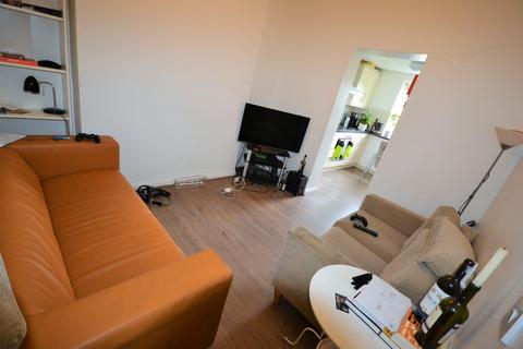 4 bedroom flat to rent, London NW1