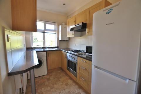 2 bedroom flat to rent, Dellfield Parade, Uxbridge