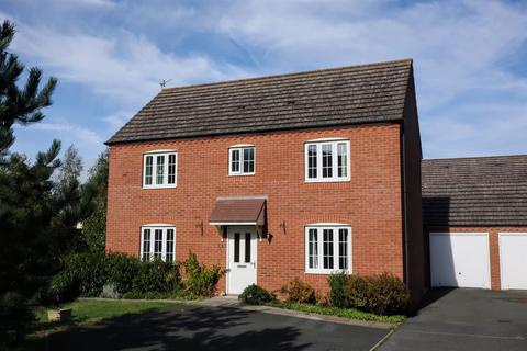 4 bedroom detached house for sale, Cornflower Drive, Evesham