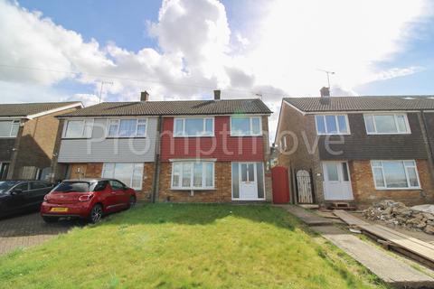 3 bedroom semi-detached house to rent, Wheatfield Road Luton LU4 0TT