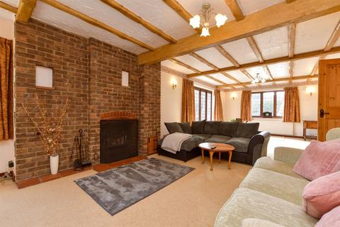 4 bedroom detached house for sale, Spade Lane, Hartlip, Sittingbourne, Kent