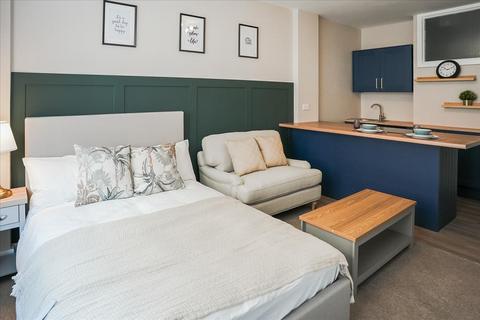 Studio for sale, Russell Court, Bloomsbury, WC1H