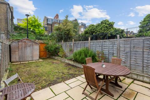 2 bedroom terraced house to rent, HAYLES STREET, SE11