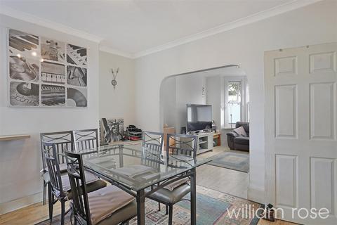 3 bedroom terraced house for sale, Cavendish Road, London E4