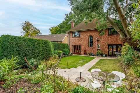 5 bedroom detached house for sale, Bluebell Road, Norwich