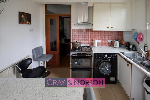 3 bedroom end of terrace house for sale, Tunstall Road, East Croydon, CR0