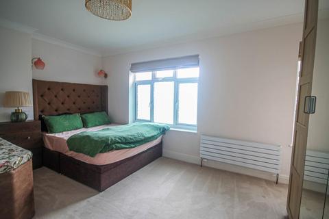 40 Cambridge Road, Great Shelford, Cambridge, CB22 5JS