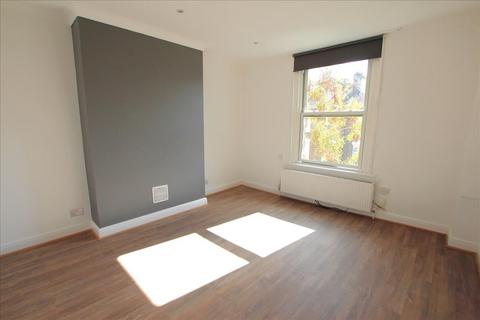 2 bedroom flat to rent, Ruskin Road, Tottenham, London, N17