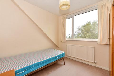 19 High Knocke, Dymchurch, Romney Marsh, TN29 0QD