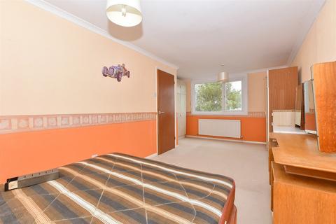19 High Knocke, Dymchurch, Romney Marsh, TN29 0QD