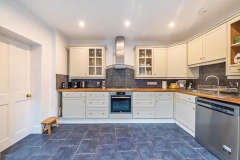 9 Dagmar Road, Kingston Upon Thames, KT2 6DP