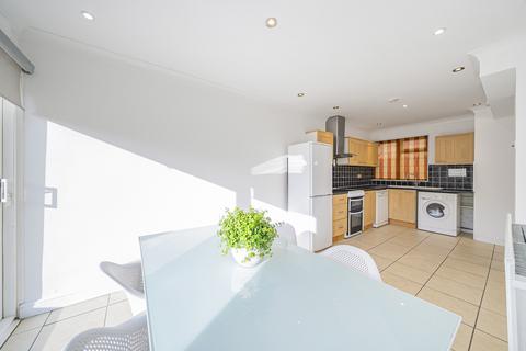 2 bedroom terraced house for sale, Brabazon Avenue, Wallington SM6