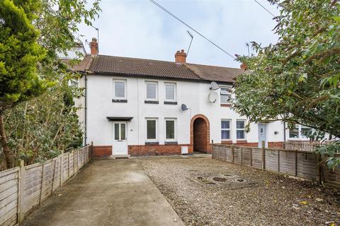 3 bedroom terraced house to rent, Hull Road, York