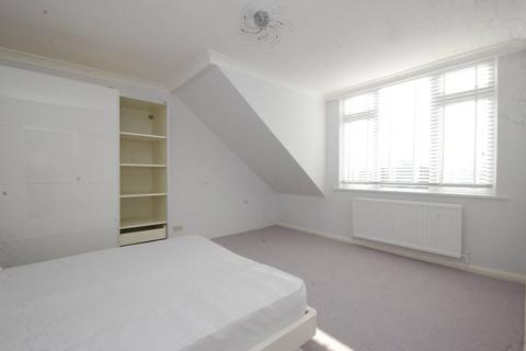 2 bedroom flat to rent, Haverstock Hill, Hampstead, London, NW3