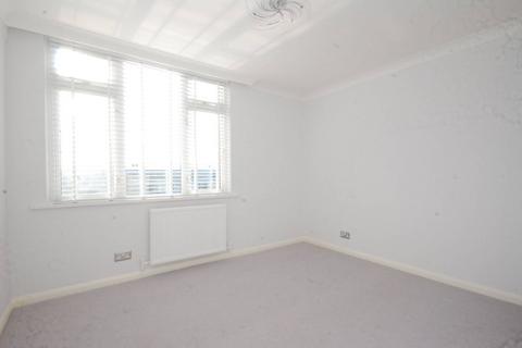 2 bedroom flat to rent, Haverstock Hill, Hampstead, London, NW3