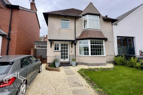 3 bedroom semi-detached house to rent, Princes Road, Lytham St. Annes, Lancashire