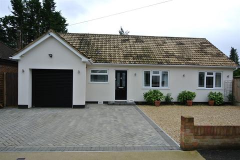 4 bedroom detached bungalow for sale, Green Lane, Staines-Upon-Thames TW18