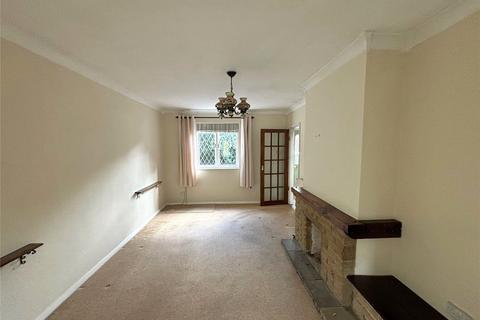 17 Metcalf Road, Ashford, TW15 1HD