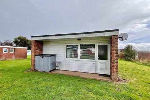 2 bedroom chalet for sale, Florida Estate, Hemsby, Great Yarmouth