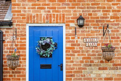 3 bedroom barn conversion for sale, Merton Road, Bicester OX25