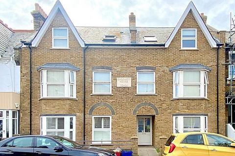 1 bedroom ground floor flat to rent, High Street, Herne Bay, CT6 5LH