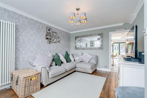 2 bedroom house for sale, Orchard Avenue, Watford WD25